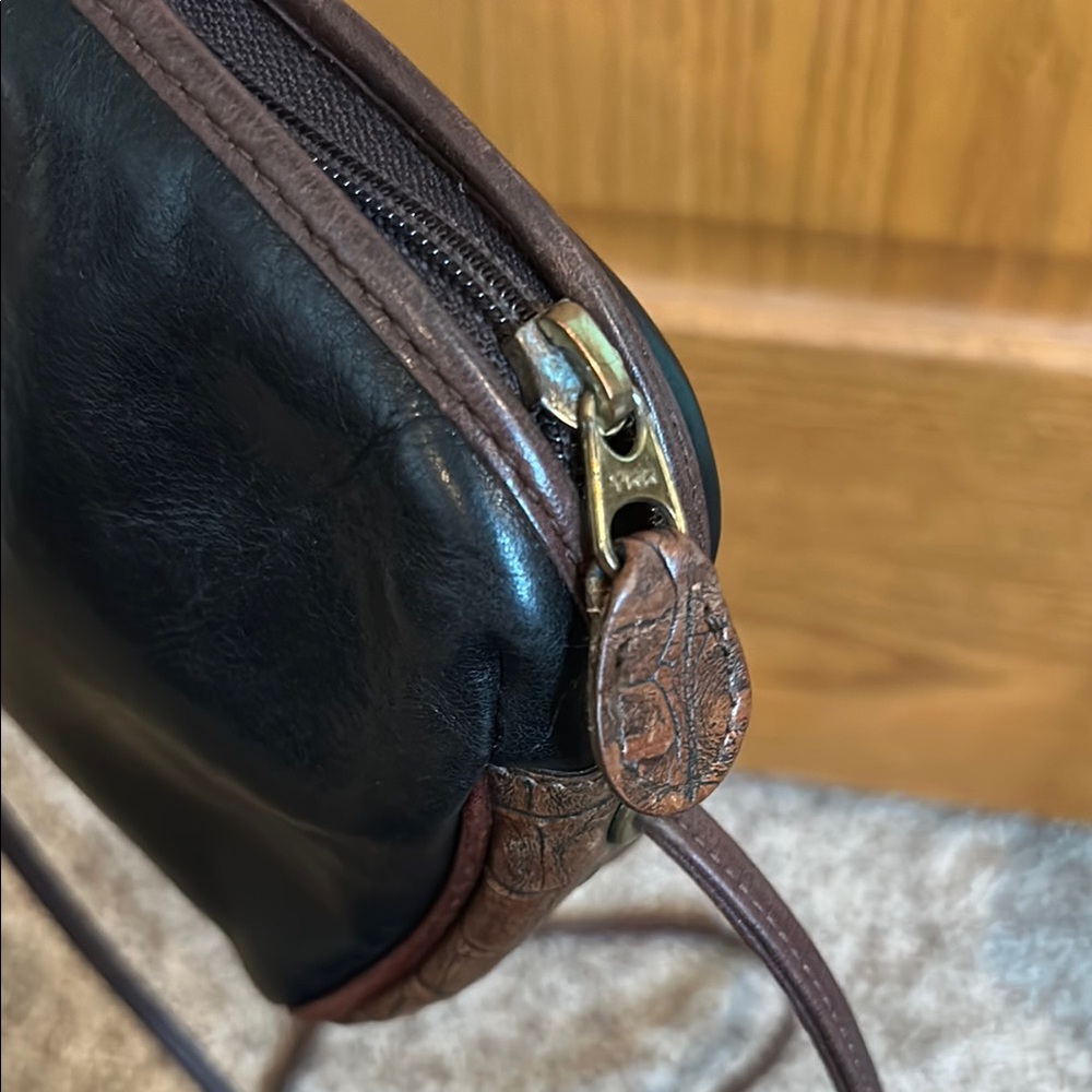 Brahmin Croc Crossbody Bag - Picture 11 of 11